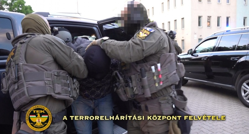 "Охота на ведьм". Украинца жестко задержали и выгнали из Венгрии за якобы шпионаж